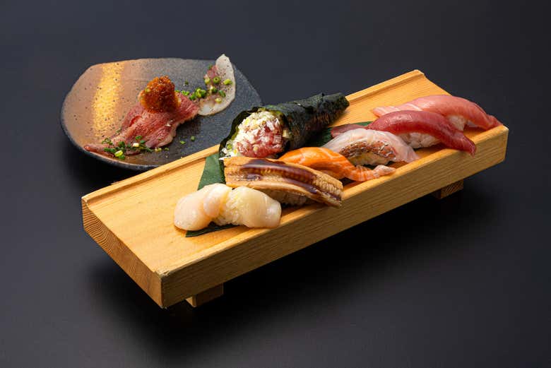 Sushi con ingredienti freschi