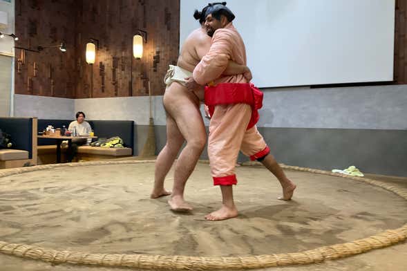 Biglietti per assistere a un allenamento di sumo